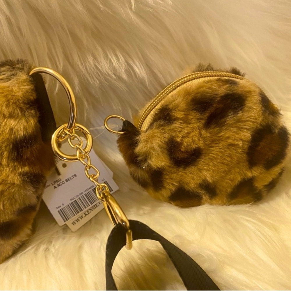 Leopard Faux Fur Belt Bag Crossbody w/Small Detachable Change Purse, NWT - Picture 10 of 10